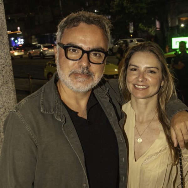 Saulo Rodrigues e Carol Charitas