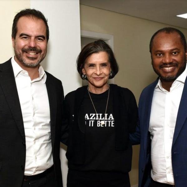 Mario Perrone , Marina Lima e Denísio Liberato