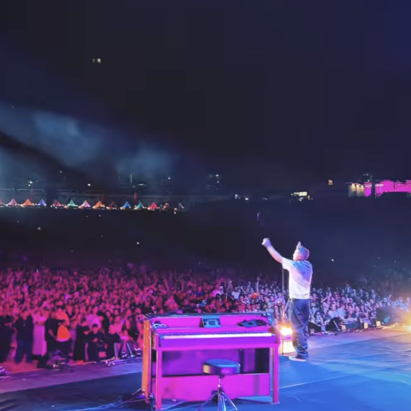 Twenty One Pilots performa para multidão no Lollapalooza 2023