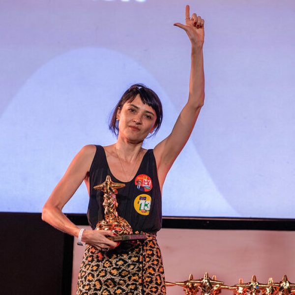 Thais Fujinaga: Melhor Direção na mostra Novos Rumos