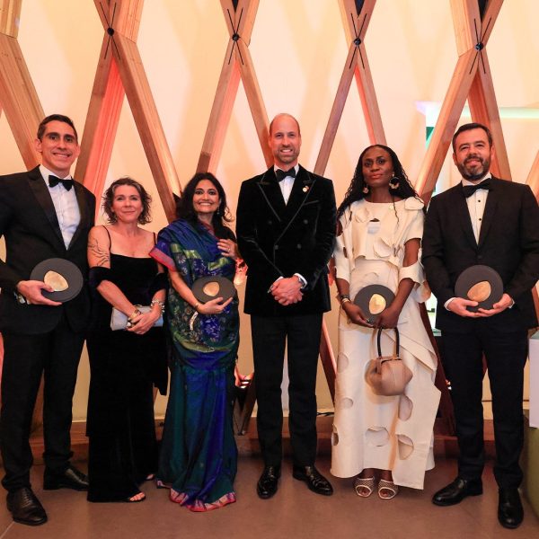 Thiago Picolo, Rebecca Hubbard, Runa Khan, Príncipe William, Omoyemi Akerele e Carlos Fernando Galán