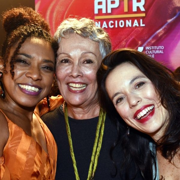 Vilma Mello, Analu Prestes e Sara Antunes