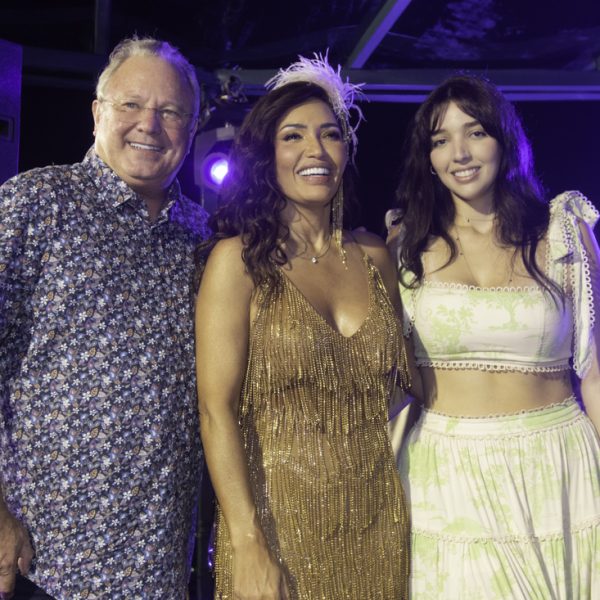 Em família: Wiether Werninghaus, Karinah e a filha do casal, Sarah