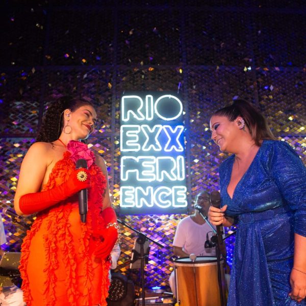 Bia Rabello e Maria Rita em show no camarote Rioexxperience