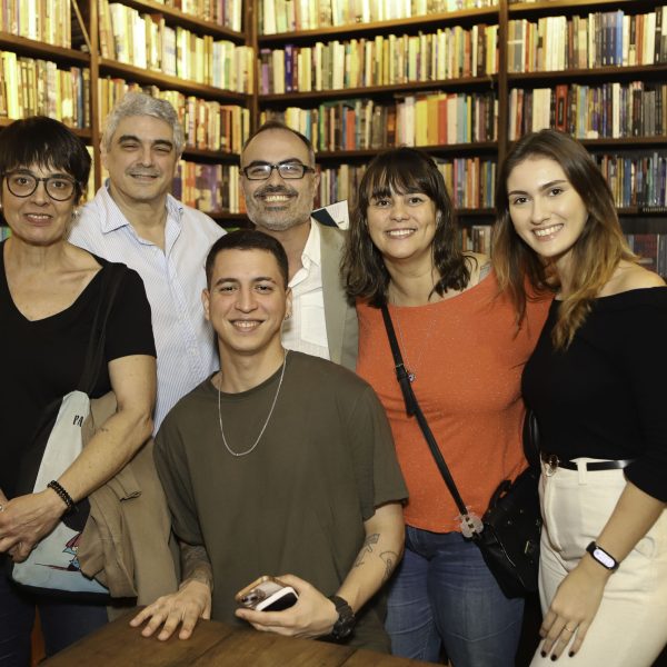 Gabriela Chevalier, Pedro Mello e Souza, Christovam, Theodora Chevalier, Maria Eduarda Mello e Souza e Christovam e o rapper Cheva